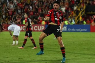 Alajuelense derrotó con justicia a Comunicaciones