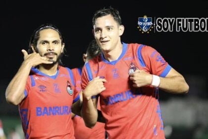 Municipal gana y sigue con vida