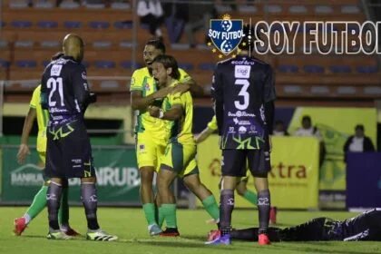 Xinabajul se impone 2-0 Antigua GFC