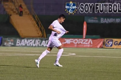 Agónico Triunfo de Comunicaciones Gol al 90