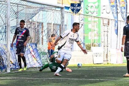 Triunfo Deportivo Mixco Gol de Nicolás Martínez