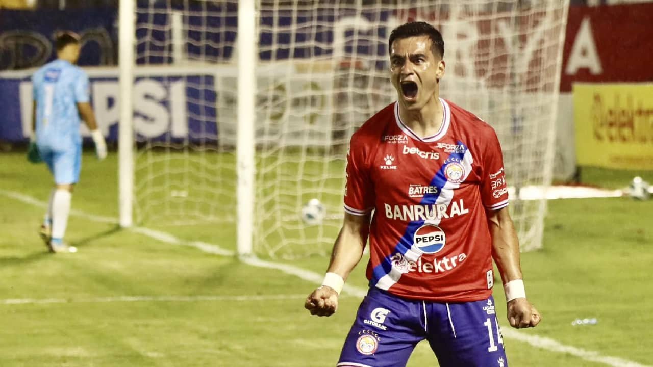 Xelajú Triunfó por Mérito o Xinabajul se Hundió Solo